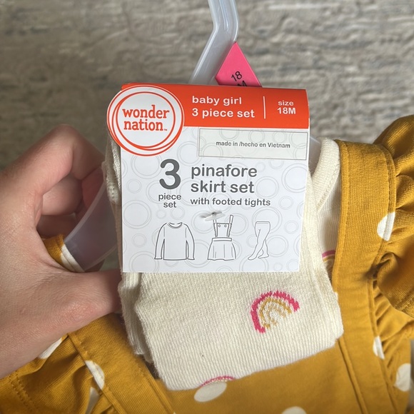 Bundle of girls sets - Picture 5 of 5